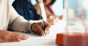 أفضل تخصصات للعمل عن بعد في 2026