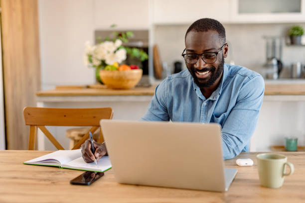 التعليم الأونلاين في سوريا هل ممكن يحل مكان التعليم التقليدي؟