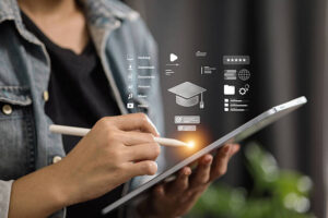 أهم 5 فوائد للتعليم الأونلاين للطلاب السوريين